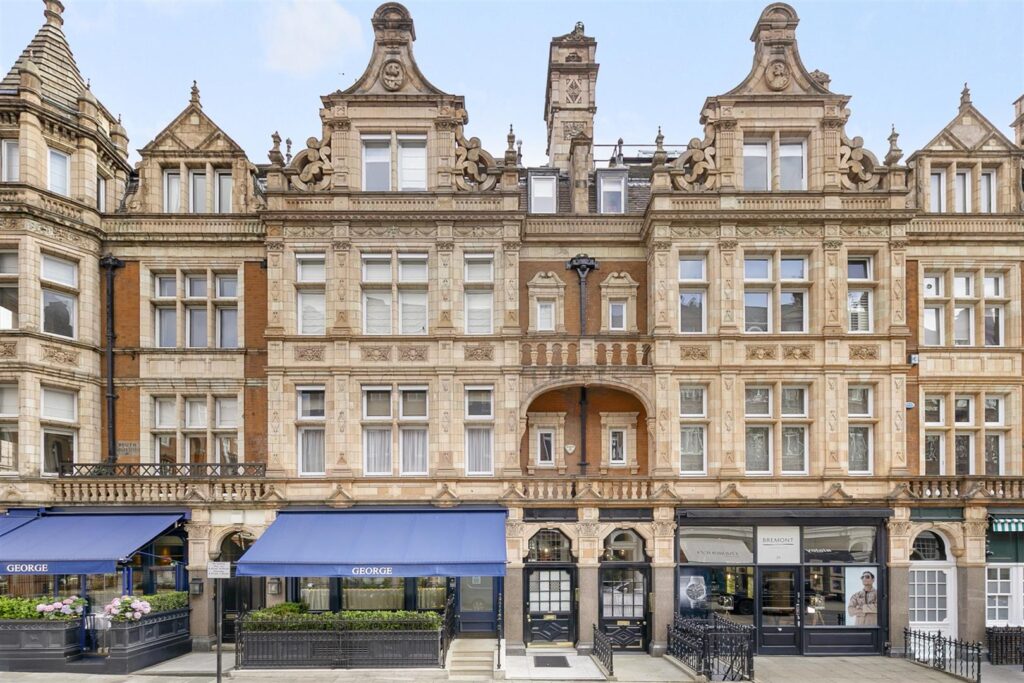 Outside image of South Audley Street, London, W1K 2PG